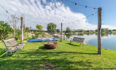 Venta Casa a la laguna San Sebastián área 10, 6am 4/5 dor, galería abierta/cerrada, terminaciones
