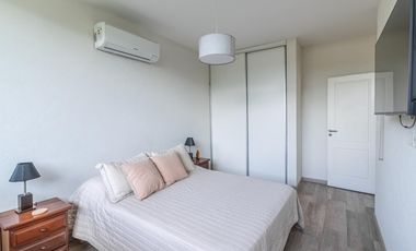 Venta Casa a la laguna San Sebastián área 10, 6am 4/5 dor, galería abierta/cerrada, terminaciones
