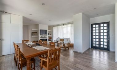 Venta Casa a la laguna San Sebastián área 10, 6am 4/5 dor, galería abierta/cerrada, terminaciones