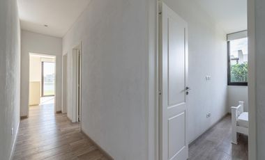 Venta Casa a la laguna San Sebastián área 10, 6am 4/5 dor, galería abierta/cerrada, terminaciones