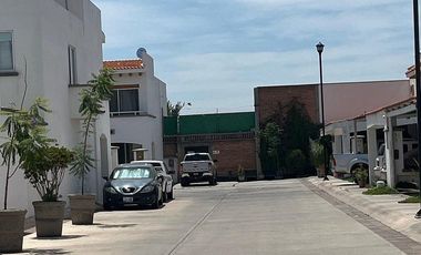 CASA EN RENTA EN CONDOMINIO PRIVADO LA ARBORADA AL NORTE DE AGUASCALIENTES