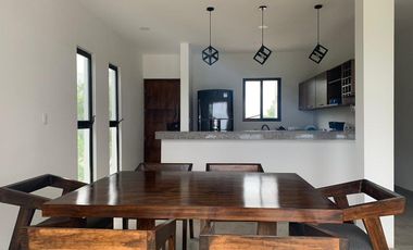 CASA EN VENTA MERIDA, PLAYA SAN BENITO, FRENTE AL MAR, ENTREGA INMEDIATA.