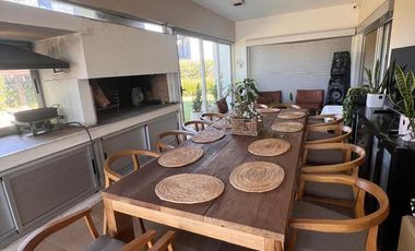 Casa Duplex Amoblada en Alquiler-  La Calandria zona sur