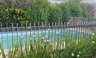 Casa Duplex Amoblada en Alquiler-  La Calandria zona sur