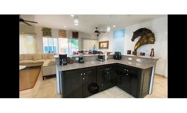 Vendo Hermosa Casa de Playa/Spectacular House for Sale in Coronado