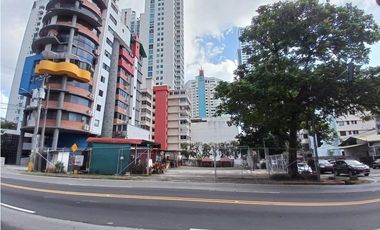 SE VENDE TERRENO COMERCIAL ESQUINA EN VIA ISRAEL CODIGO RM-3 / MCU2