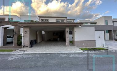 CASA EN RENTA LOS FRANCISCANOS ZONA CARRETERA NACIONAL SANTIAGO
