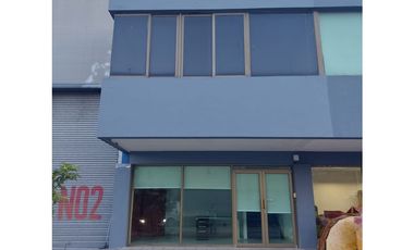 Galera en Venta – Las Mañanitas 180m2