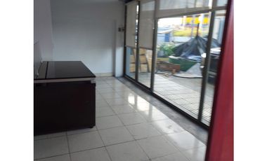 Galera en Venta – Las Mañanitas 180m2