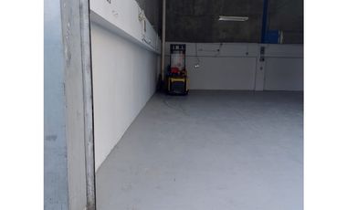 Galera en Venta – Las Mañanitas 180m2