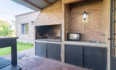 Arroyo Leyes, Impecable Casa de 3 Dormitorios