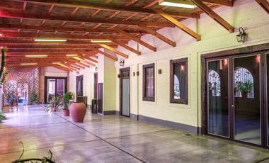 CASA 3 dormitorios con jardín en RECONQUISTA (Sta