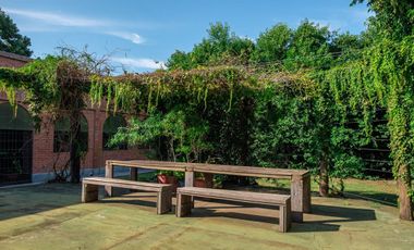CASA 3 dormitorios con jardín en RECONQUISTA (Sta