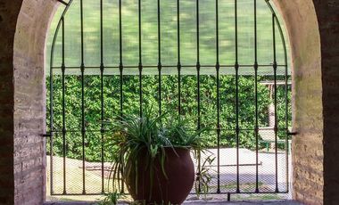 CASA 3 dormitorios con jardín en RECONQUISTA (Sta