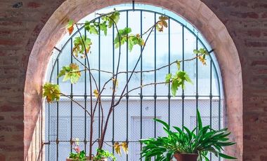 CASA 3 dormitorios con jardín en RECONQUISTA (Sta