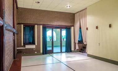 CASA 3 dormitorios con jardín en RECONQUISTA (Sta