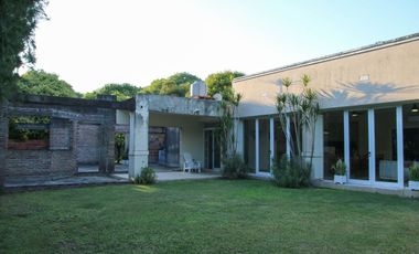 SE VENDE QUINCHO EN CLUB DE CAMPO LA RURAL RQTA.