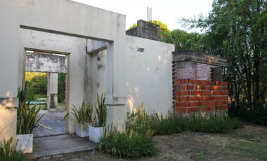 SE VENDE QUINCHO EN CLUB DE CAMPO LA RURAL RQTA.