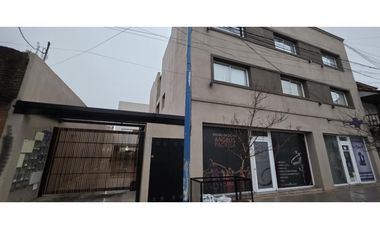 Alquiler 24 meses depto en duplex de 3 amb con cochera.