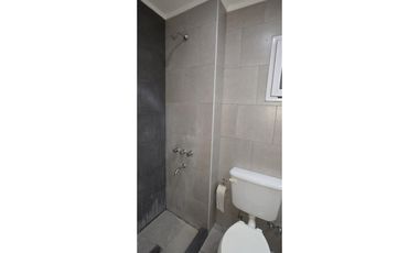 Alquiler 24 meses depto en duplex de 3 amb con cochera.
