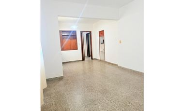 CASA EN ESQUINA CON POTENCIAL COMERCIAL