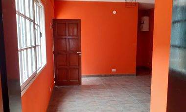 Departamento en alquiler en Isidro Casanova
