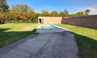 CASA DE CATEGORIA C/PILETA. LOTEO SEMI PRIV.POCITO