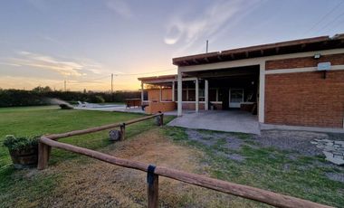 VENTA CASA QUINTA AMOBLADA EN ALBARDON