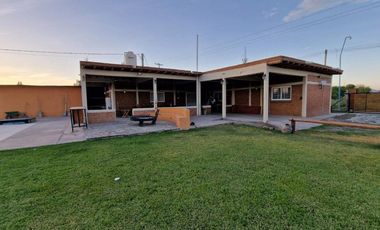 VENTA CASA QUINTA AMOBLADA EN ALBARDON