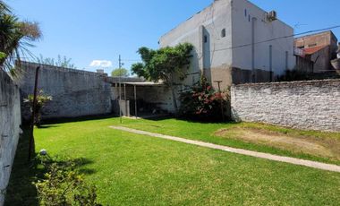 Venta Casa Lanús 3 ambientes Jardín  Parrilla Qcho
