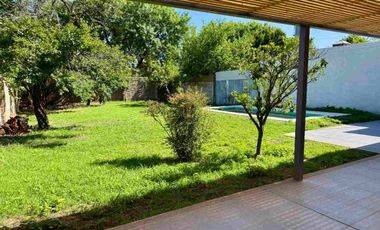 Casa 4 Amb. Reciclada - S.A de Areco-Apto crédito