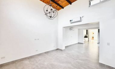 Casa 4 Amb. Reciclada - S.A de Areco-Apto crédito