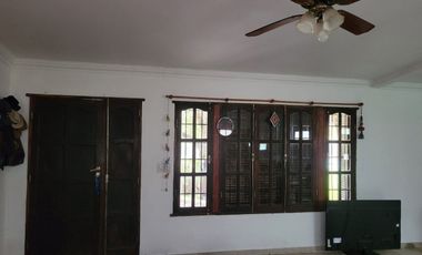 CASA EN VENTA, PILETA, OLIVEROS