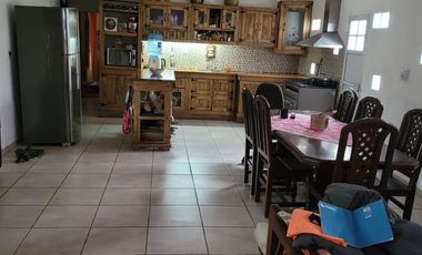 CASA EN VENTA, PILETA, OLIVEROS