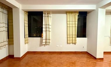 Alquilo minidpto de ESTRENO en 4to piso en urb. Honor y Lealtad.