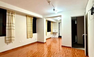 Alquilo minidpto de ESTRENO en 4to piso en urb. Honor y Lealtad.