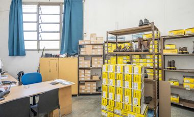 VENTA GALPON - DEPOSITO EN PARQUE AVELLANEDA
