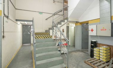 VENTA GALPON - DEPOSITO EN PARQUE AVELLANEDA