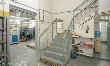 VENTA GALPON - DEPOSITO EN PARQUE AVELLANEDA