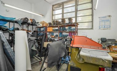 VENTA GALPON - DEPOSITO EN PARQUE AVELLANEDA