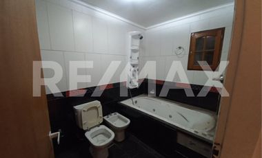 VENTA SALON COMERCIAL CON CASA Y GALPON NEUQUEN