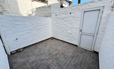 Dúplex con cochera en venta – Zazpe y Cruz Roja
