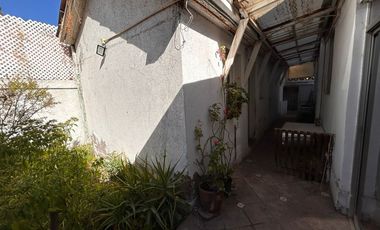 AMPLIA CASA EN VENTA EN EL SECTOR DE ÑUÑOA