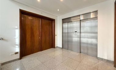 Oficina en Arriendo en Isidora Goyenechea - Plaza Perú