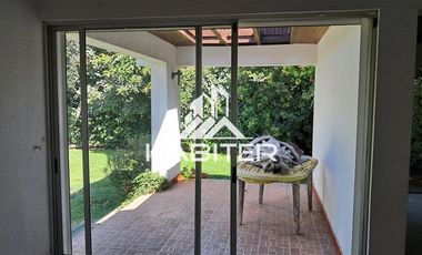 Casa en Arriendo en amazonas con calle bilbao curicó