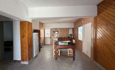 Casa interna a la venta en Pavon 1844