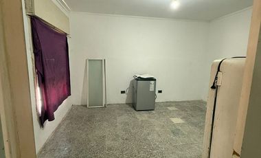 Casa interna a la venta en Pavon 1844