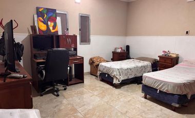 CASA 6 AMBIENTES 280m² PILETA+QUINCHO MARIA SELVA
