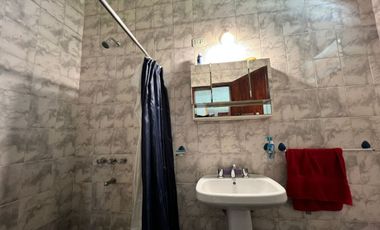 CASA 6 AMBIENTES 280m² PILETA+QUINCHO MARIA SELVA