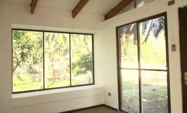 ARRIENDO CASA USO COMERCIAL, CALLE SANTA VICTORIA